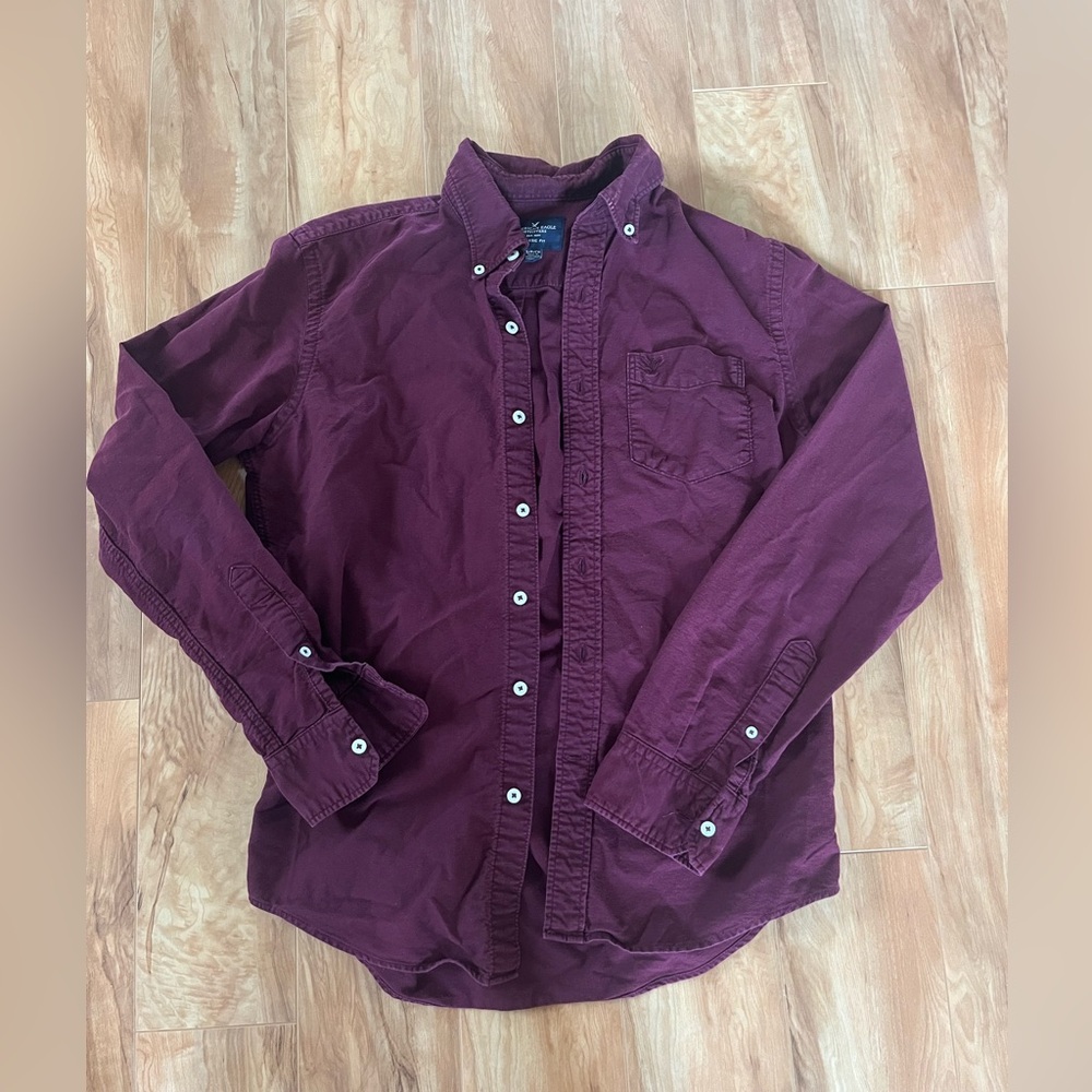 American Eagle button up